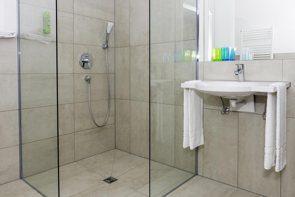 Hotel Rheingold Gailingen Szoba fotó