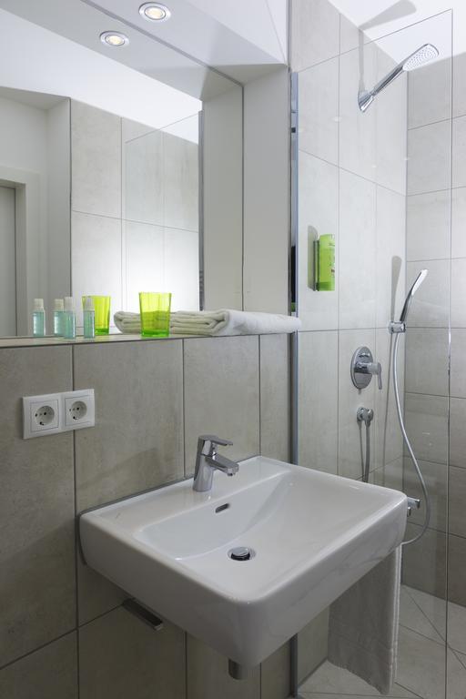 Hotel Rheingold Gailingen Szoba fotó