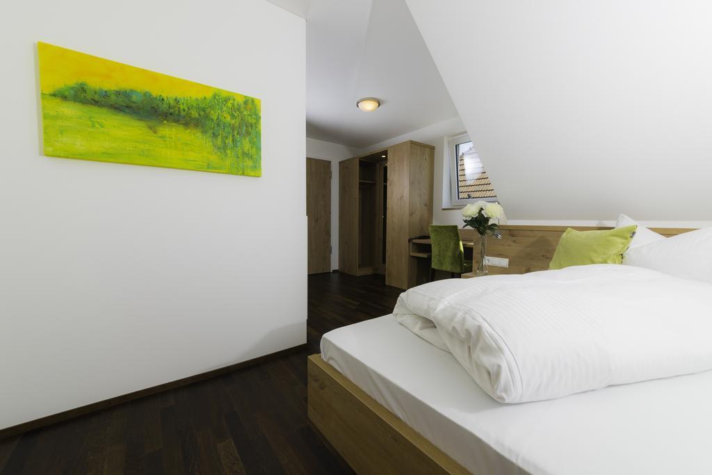 Hotel Rheingold Gailingen Szoba fotó